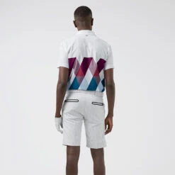J.Lindeberg Active Argyle Golf Shorts -Golfausrüstungsgeschäft J.Lindeberg SS22 Active Argyl Golf Short P1345071 White Model 2