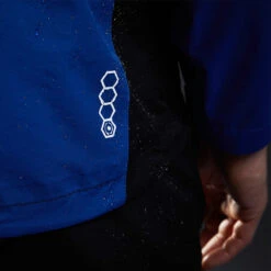 Ping Sensor Dry 2.5 Graphene Waterproof Golf Jacket 18 Ping Sensor Dry 2.5 Graphene Waterproof Golf Jacket -Golfausrüstungsgeschäft Ping AW22 Sensor Dry 2.5 Graphene Waterproof Jacket PO3488 NSB WJPIN064 North Sea Black Model 5