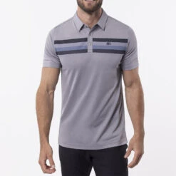 TravisMathew Private Dock Golf Polo Shirt 11 TravisMathew Private Dock Golf Polo Shirt -Golfausrüstungsgeschäft Travis Mathew SS21 Private Dock Golf Polo Shirt 1MW149 SHTRA054 M Heather Medium Grey Model 1