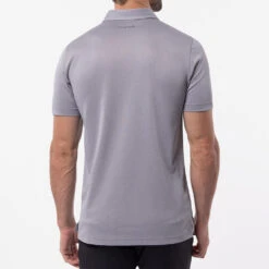 TravisMathew Private Dock Golf Polo Shirt 13 TravisMathew Private Dock Golf Polo Shirt -Golfausrüstungsgeschäft Travis Mathew SS21 Private Dock Golf Polo Shirt 1MW149 SHTRA054 M Heather Medium Grey Model 3